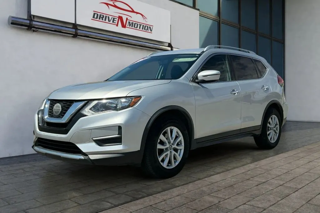 Nissan Rogue photo 6