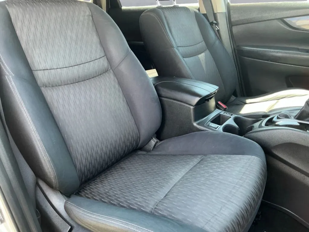 Nissan Rogue photo 20
