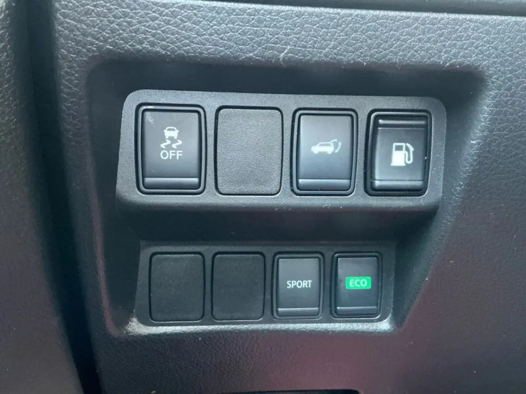 Nissan Rogue photo 33