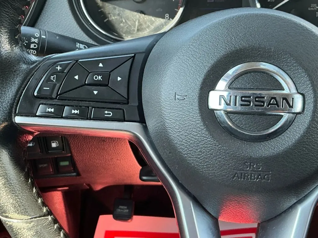 Nissan Rogue photo 25