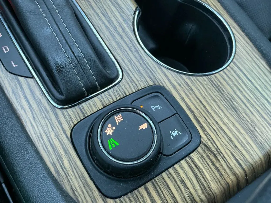 GMC Acadia photo 35