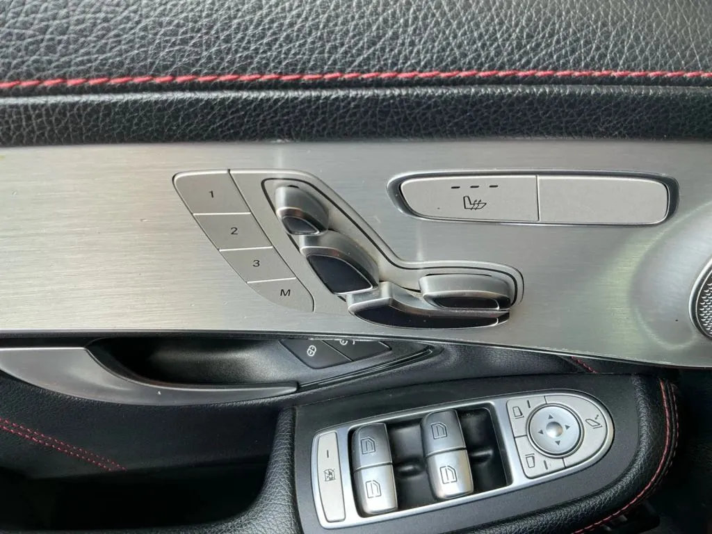Mercedes-Benz GLC photo 11