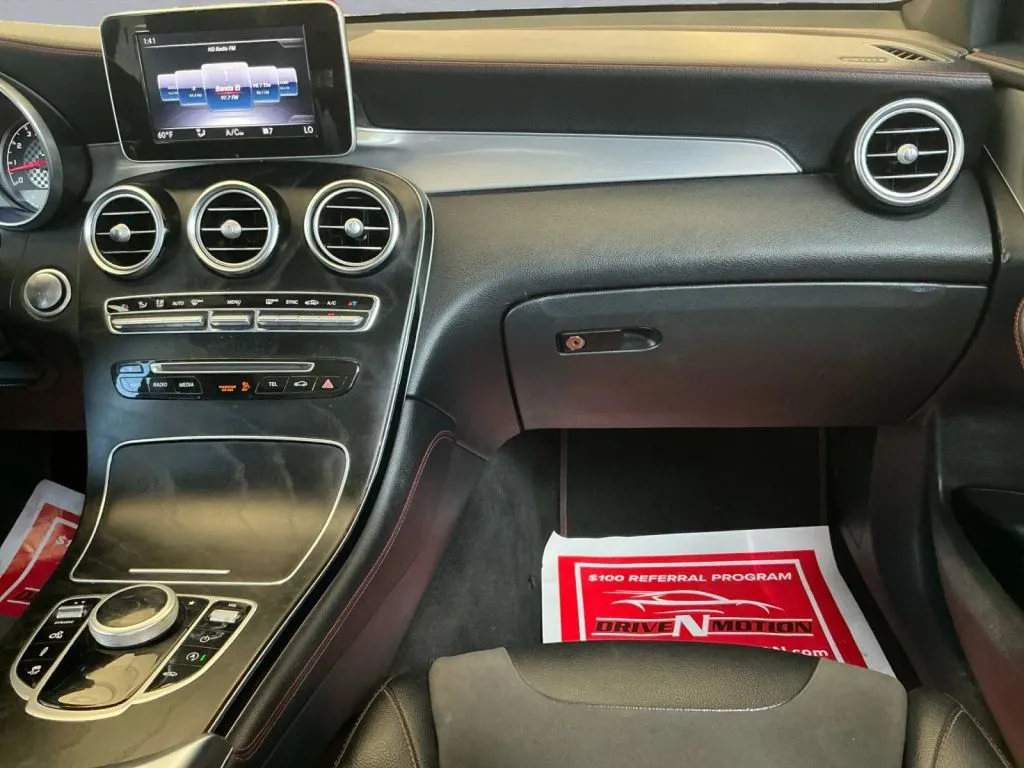 Mercedes-Benz GLC photo 23