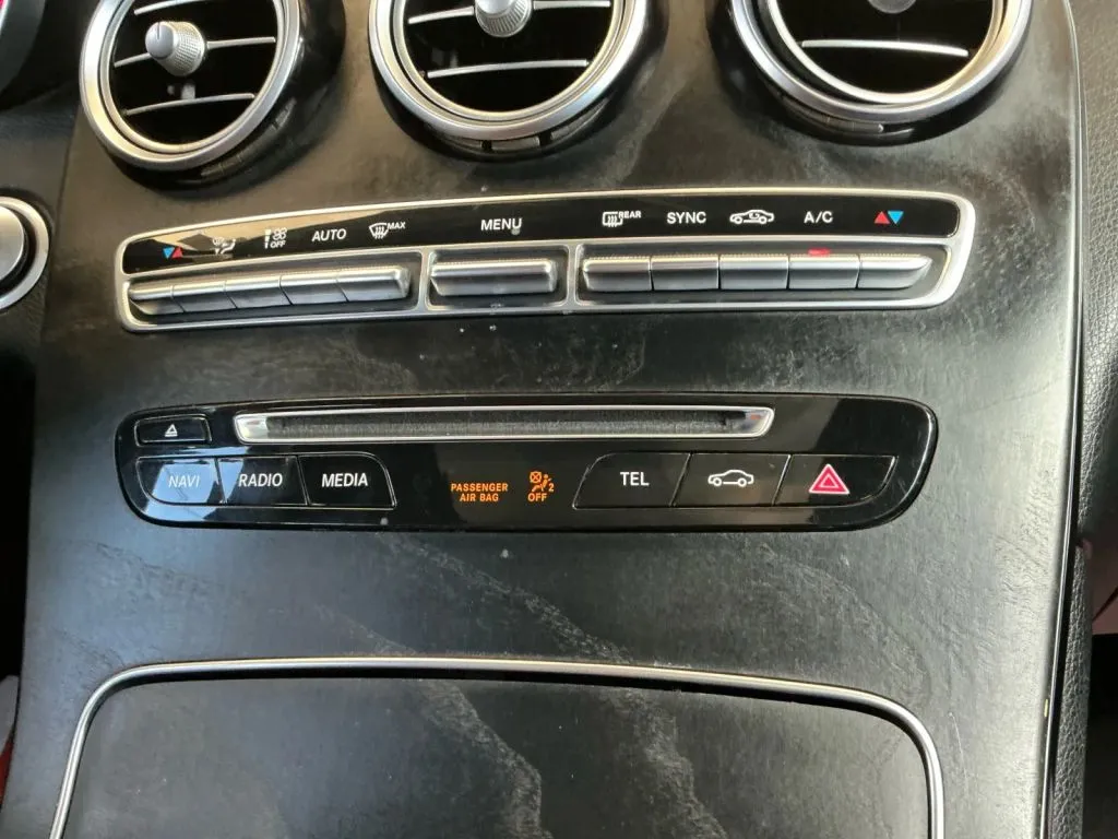 Mercedes-Benz GLC photo 34