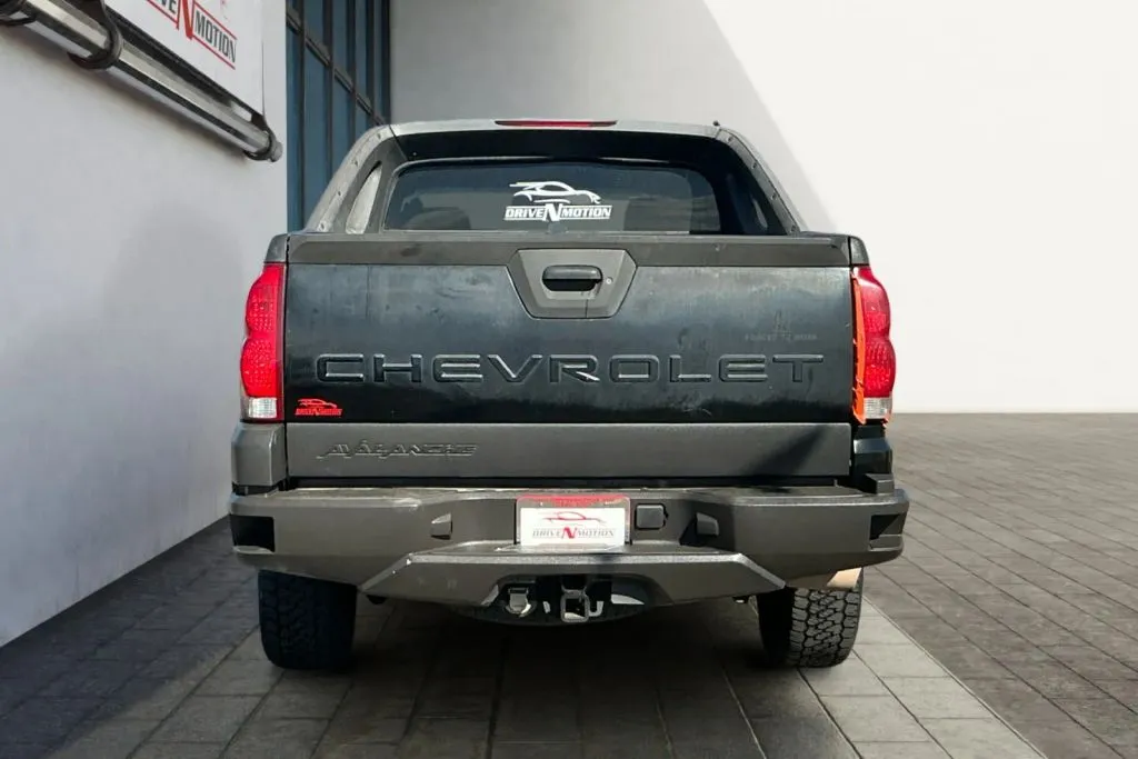 More photos of 2004 Chevrolet Avalanche 1500 Sport Utility Pickup 4D 5 1/4 ft at Drive N-Motion Rio Rancho, NM