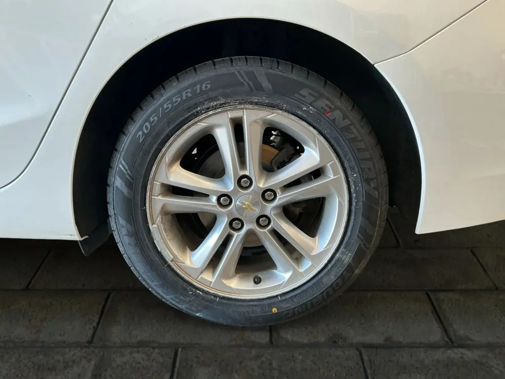 Chevrolet Cruze photo 15