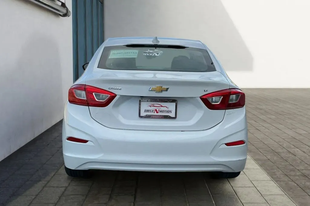 More photos of 2017 Chevrolet Cruze LT Sedan 4D at Drive N-Motion Rio Rancho, NM