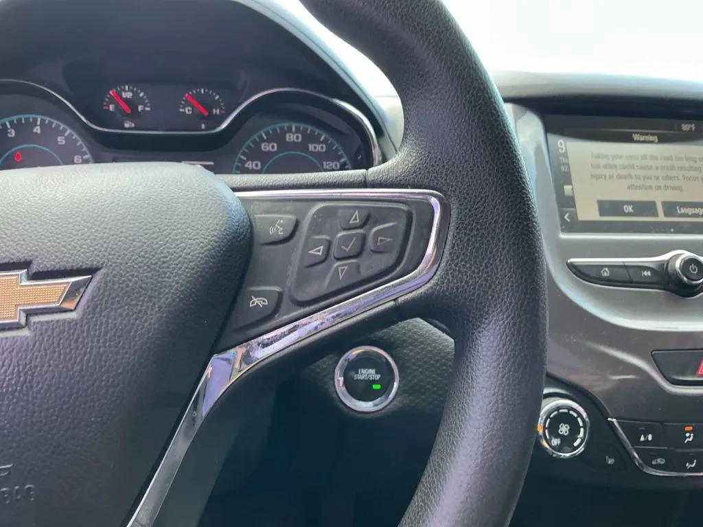 Chevrolet Cruze photo 24