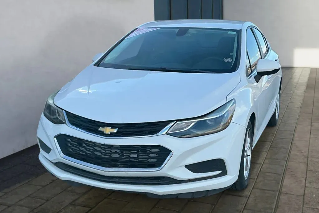 Chevrolet Cruze photo 6