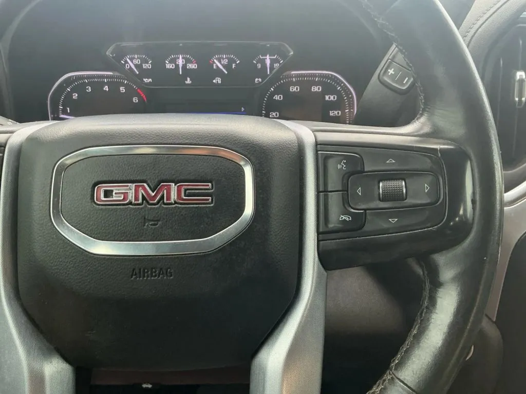 GMC Sierra photo 21