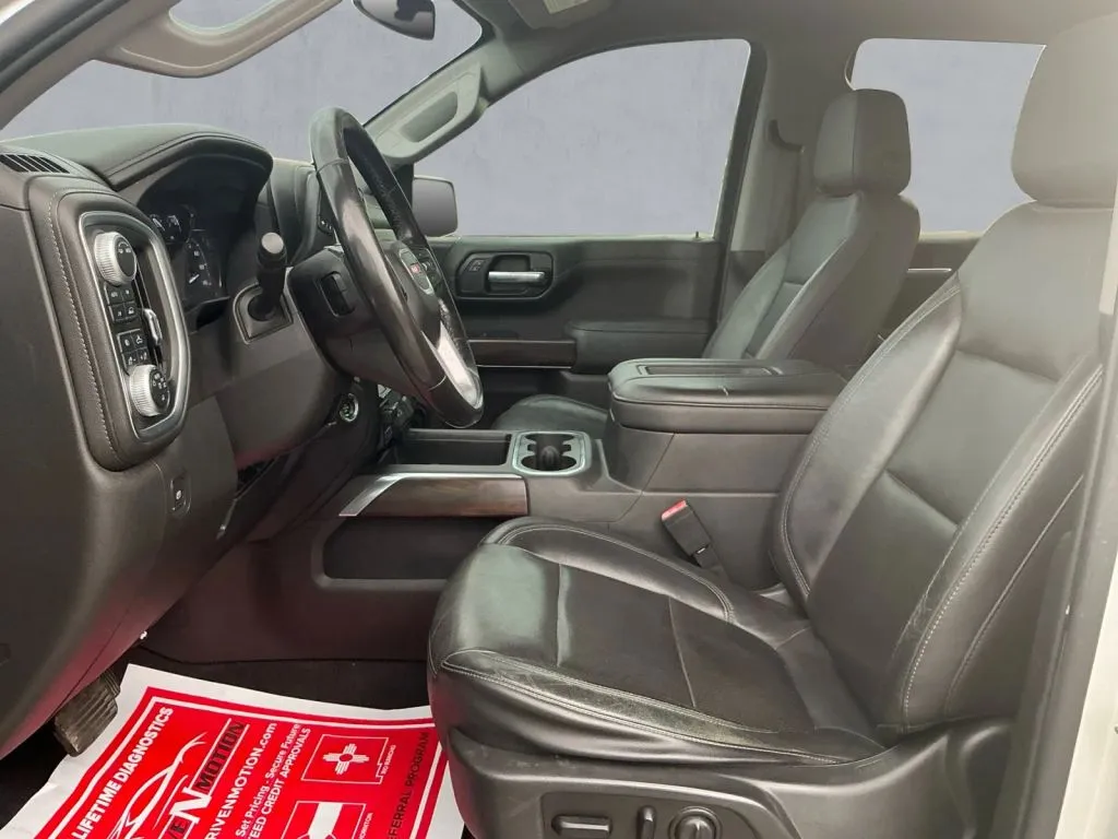 More photos of 2020 GMC Sierra 1500 Crew Cab SLT Pickup 4D 5 3/4 ft at Drive N-Motion Rio Rancho, NM