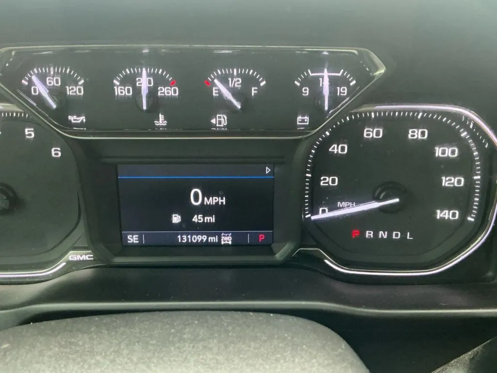 GMC Sierra photo 19