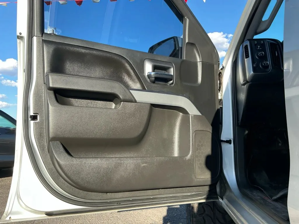 More photos of 2016 Chevrolet Silverado 1500 Crew Cab Z71 LT Pickup 4D 5 3/4 ft at Drive N-Motion Rio Rancho, NM
