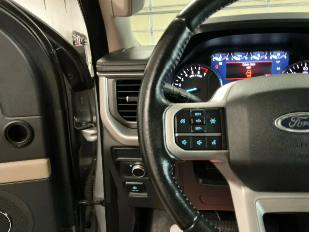 Ford Expedition photo 26