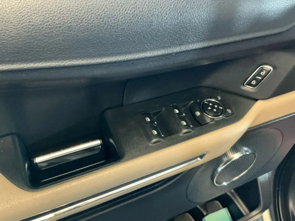 Ford Expedition photo 10