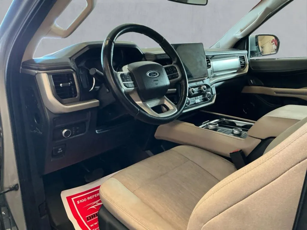 Ford Expedition photo 12
