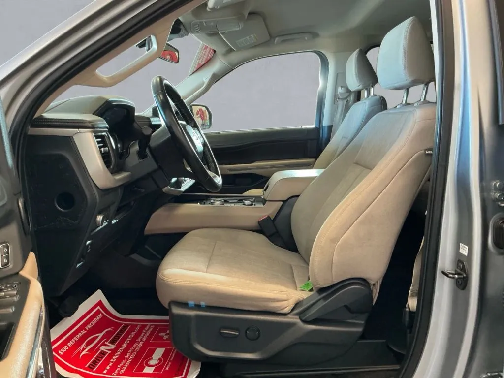 Ford Expedition photo 11