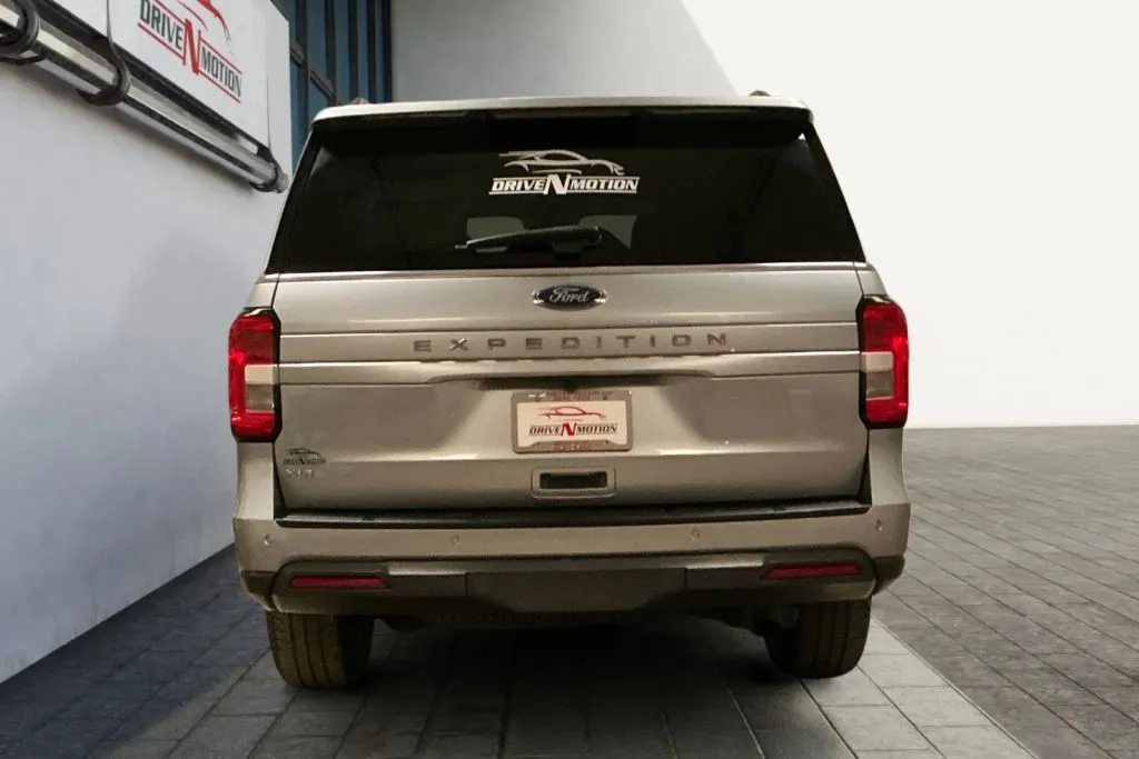 More photos of 2022 Ford Expedition XLT Sport Utility 4D at Drive N-Motion Rio Rancho, NM