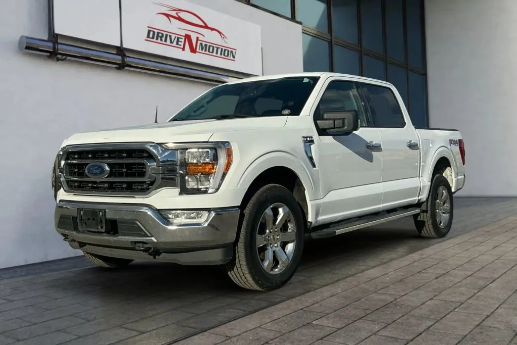 More photos of 2022 Ford F-150 SuperCrew Cab XLT Pickup 4D 5 1/2 ft at Drive N-Motion Rio Rancho, NM