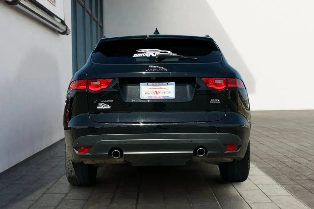 More photos of 2018 Jaguar F-PACE 25t Prestige Sport Utility 4D at Drive N-Motion Rio Rancho, NM