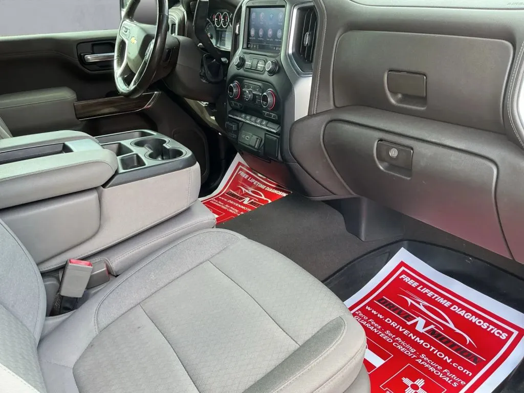 Chevrolet Silverado photo 20