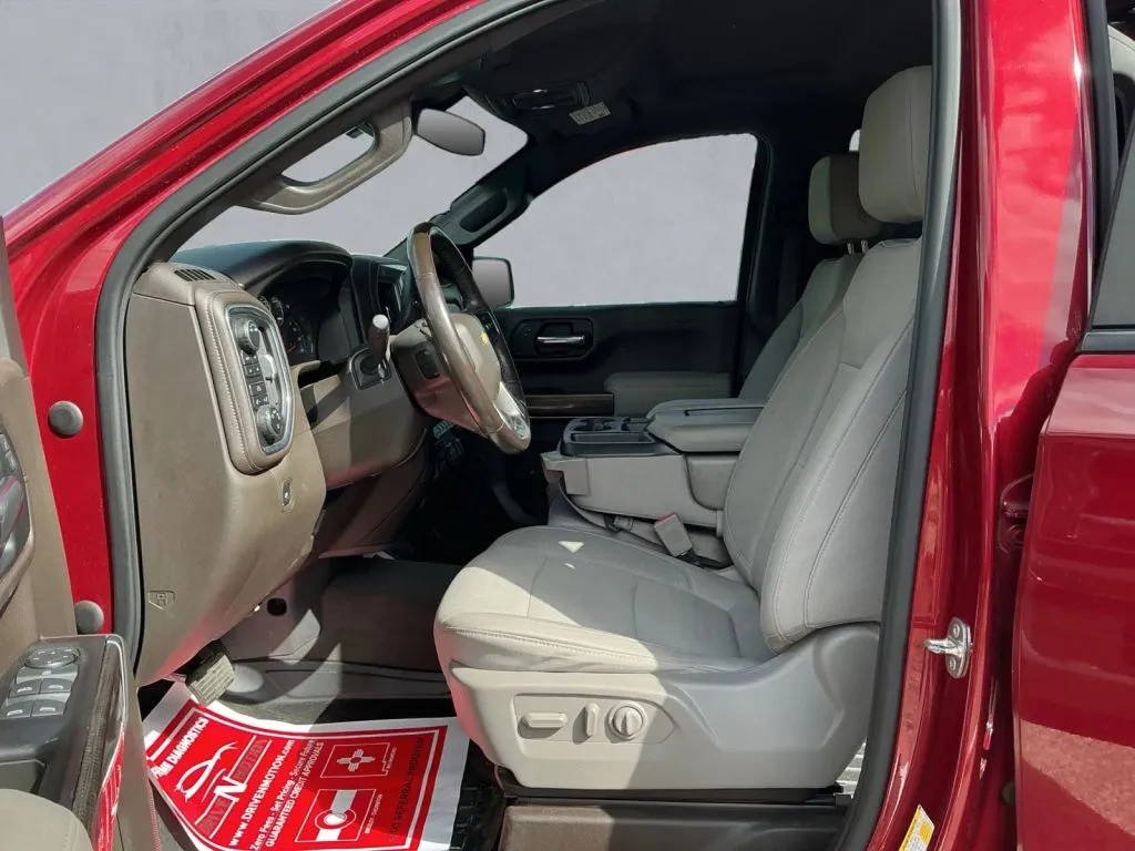 Chevrolet Silverado photo 12