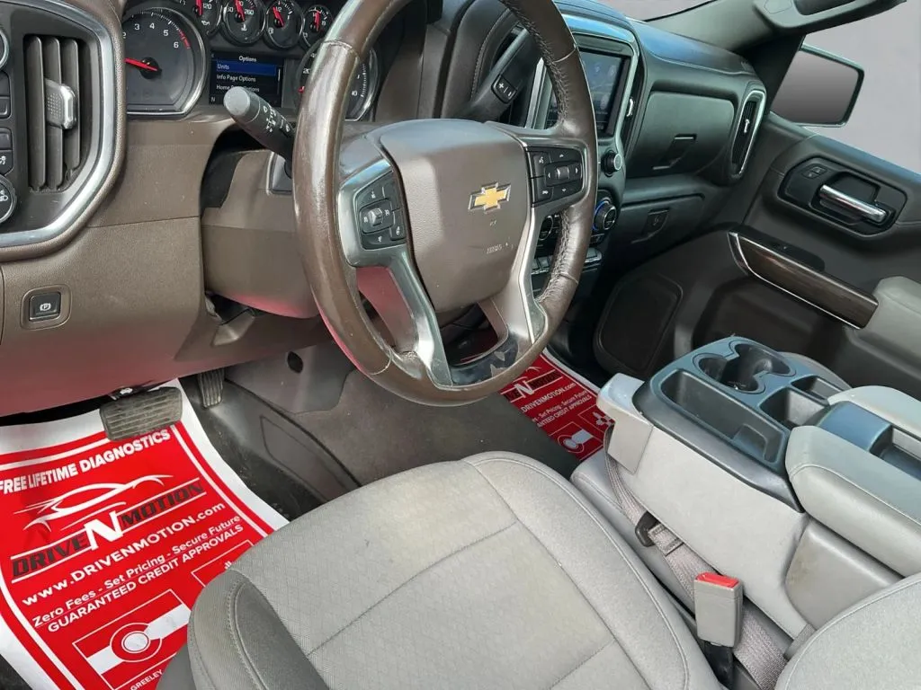 Chevrolet Silverado photo 13