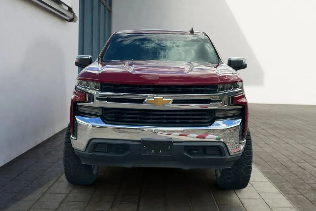 Chevrolet Silverado photo 8