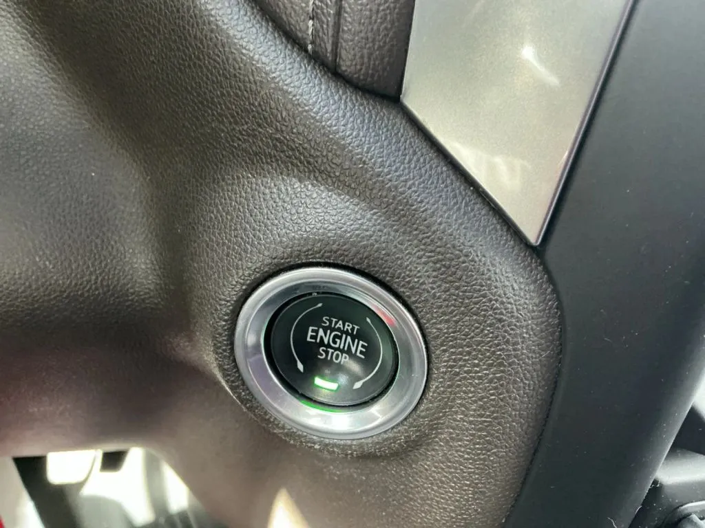 Chevrolet Silverado photo 35