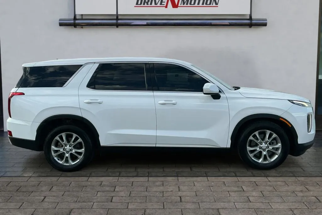 Photos of 2020 Hyundai Palisade SE Sport Utility 4D for sale in Rio Rancho, NM at Drive N-Motion Rio Rancho