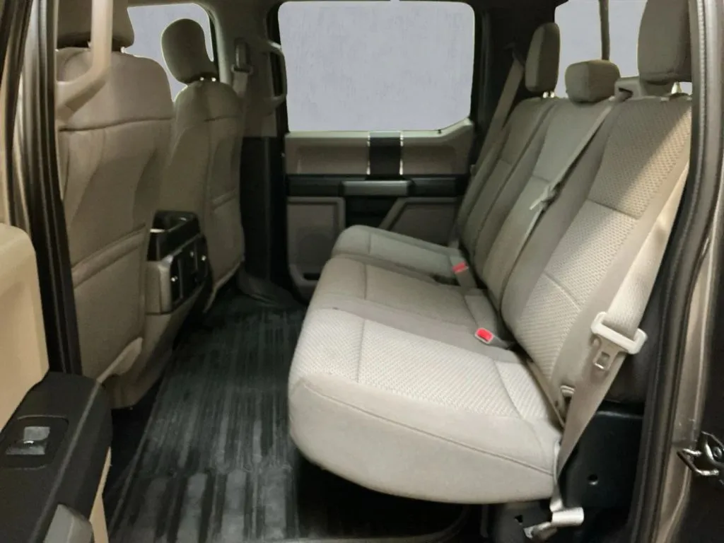 Ford F-150 photo 14