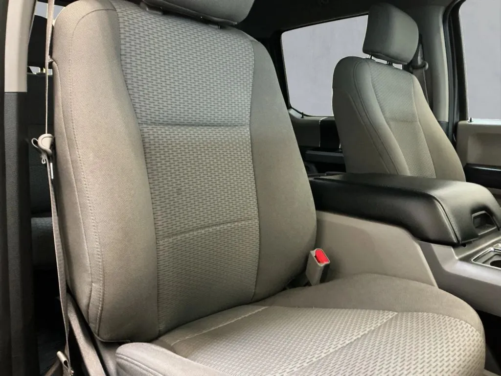 Ford F-150 photo 20