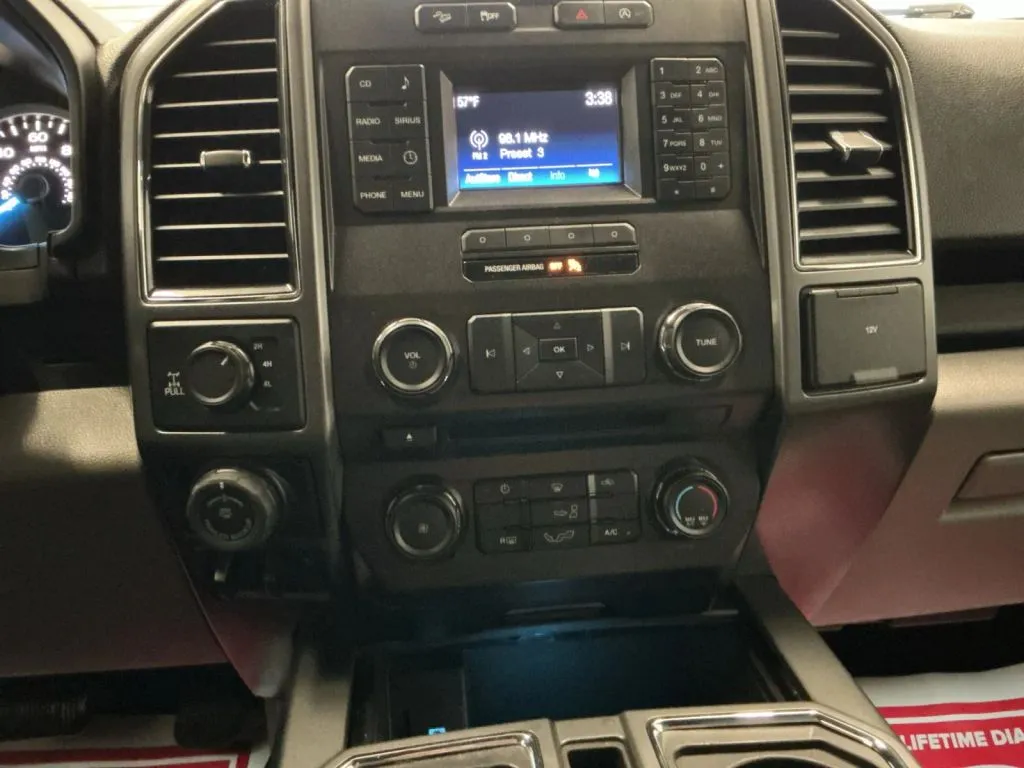 Ford F-150 photo 28