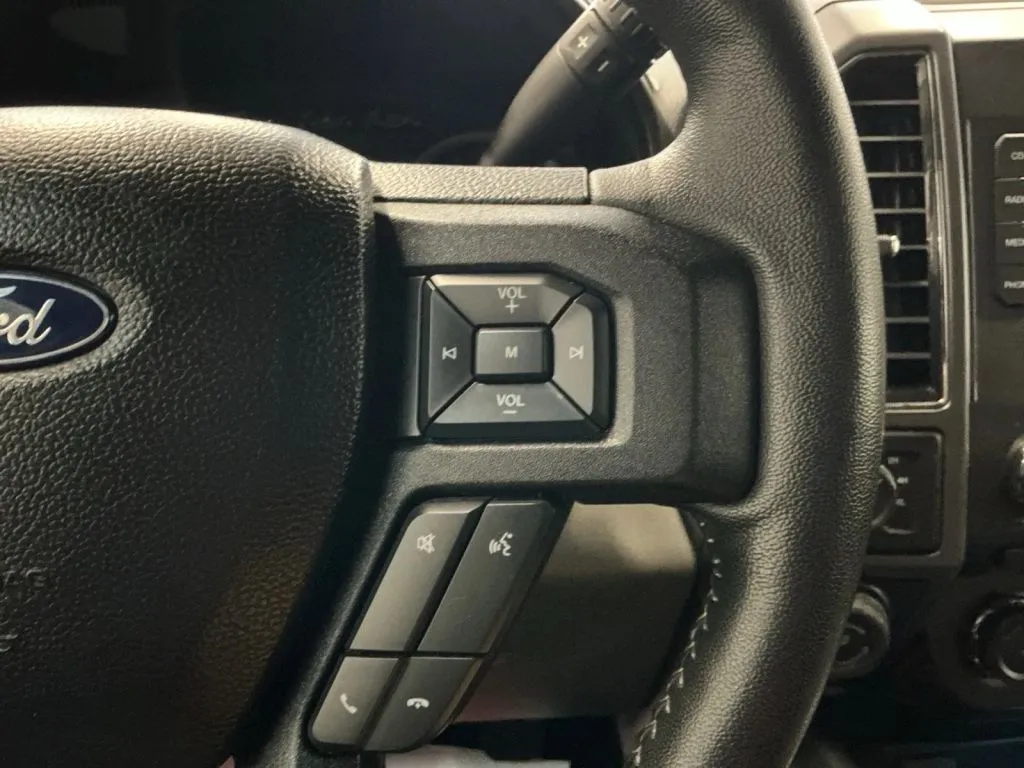 Ford F-150 photo 25