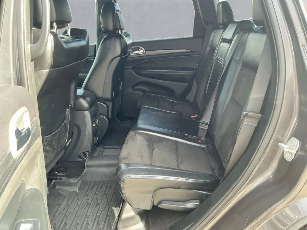 Jeep Grand Cherokee photo 14