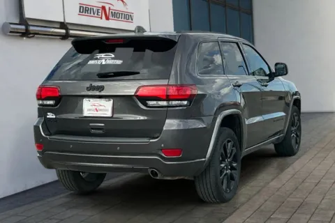 More photos of 2020 Jeep Grand Cherokee Altitude Sport Utility 4D at Drive N-Motion Rio Rancho, NM