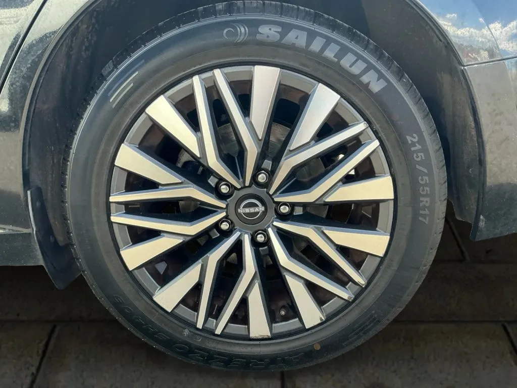 Nissan Altima photo 18