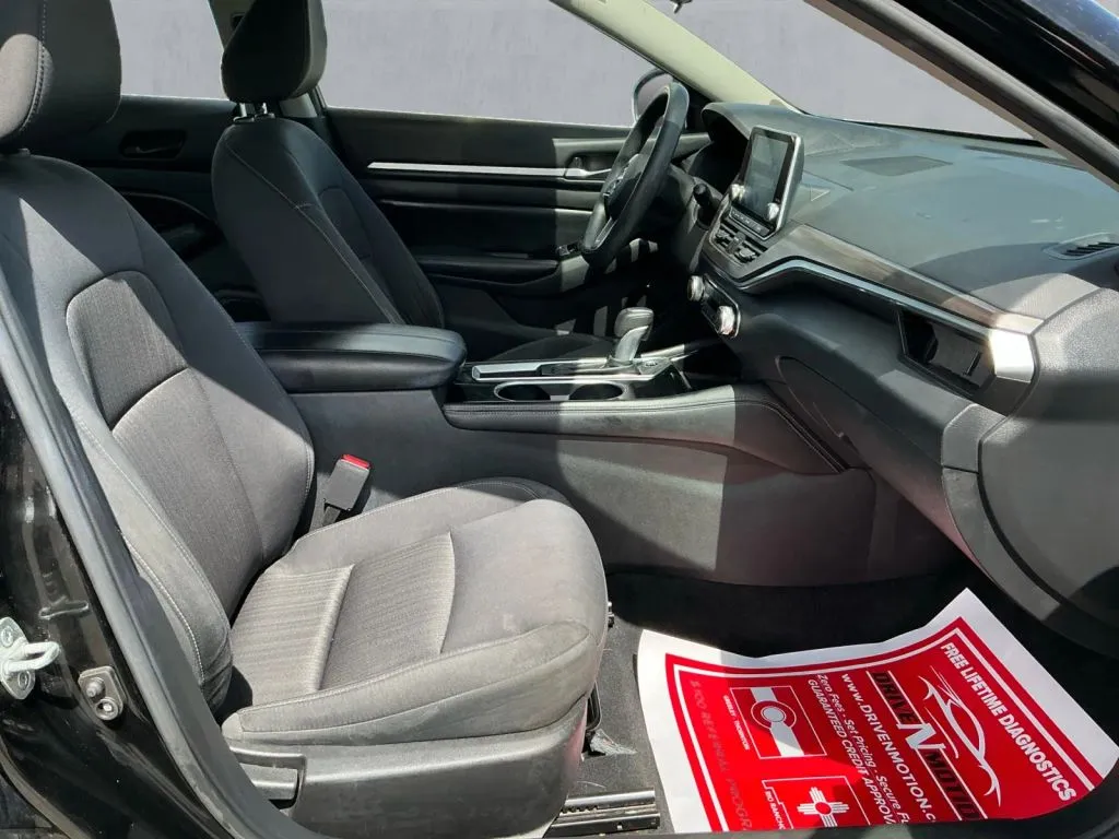 Nissan Altima photo 21