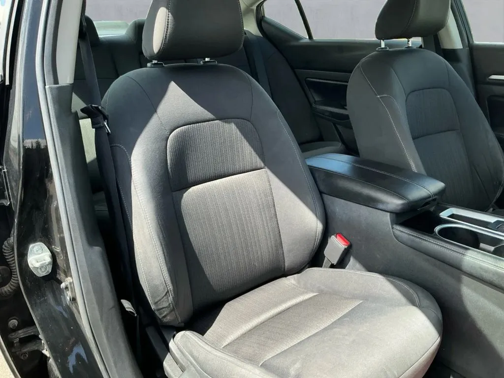 Nissan Altima photo 22