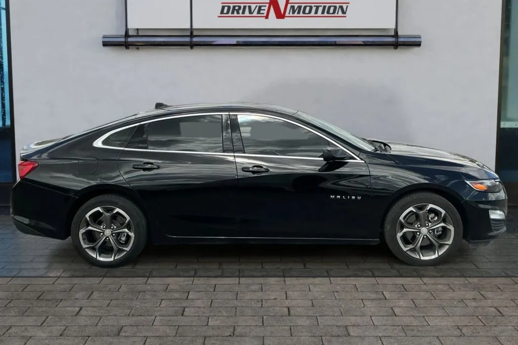 Another view of 2023 Chevrolet Malibu 1LT Sedan 4D for sale in Rio Rancho, NM at Drive N-Motion Rio Rancho