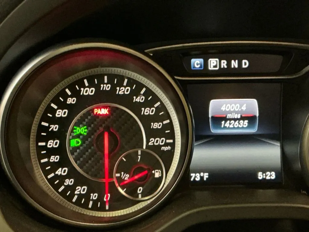 Mercedes-Benz CLA photo 22