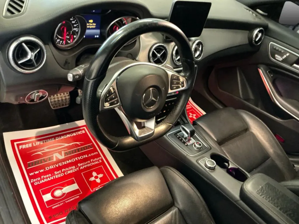 Mercedes-Benz CLA photo 13