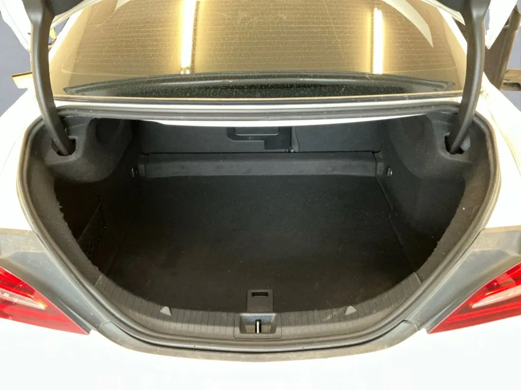 Mercedes-Benz CLA photo 16