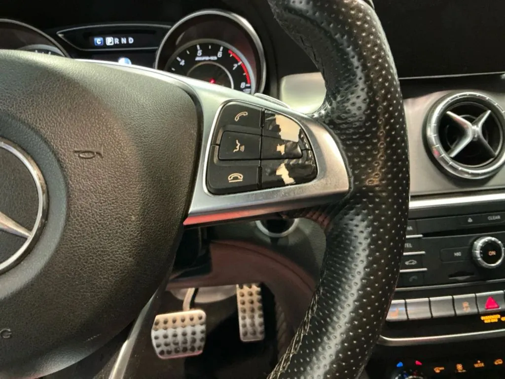 Mercedes-Benz CLA photo 24