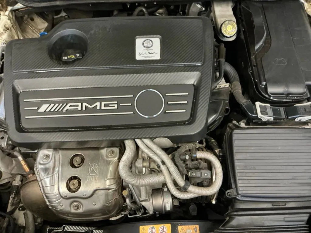 Mercedes-Benz CLA photo 20