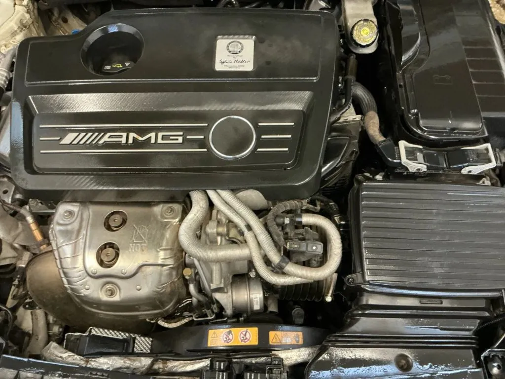 Mercedes-Benz CLA photo 21