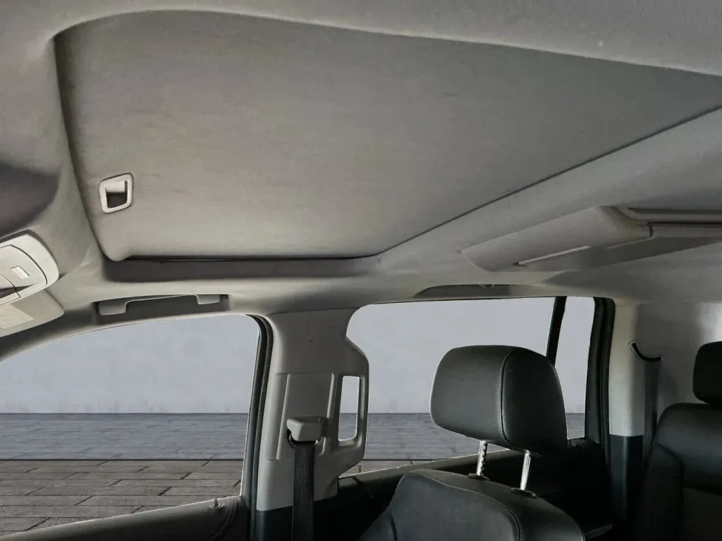 Chevrolet Suburban photo 20