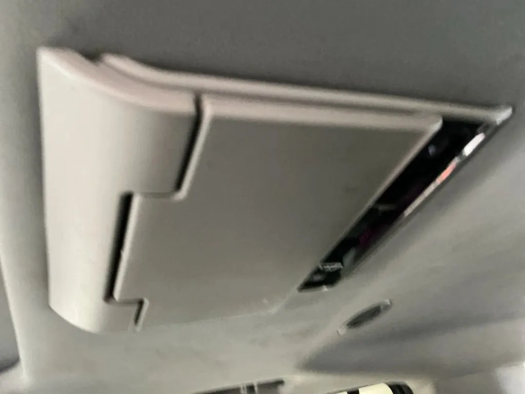 Chevrolet Suburban photo 31