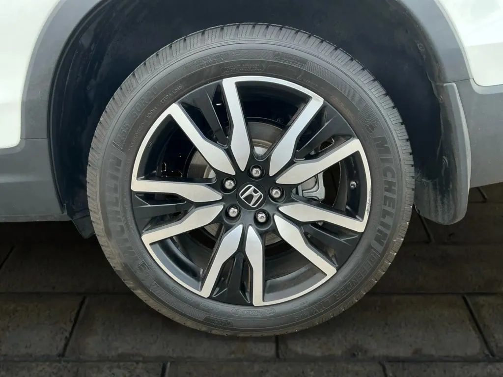 Honda Pilot photo 18
