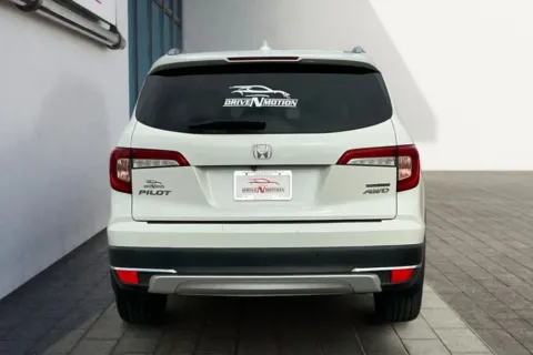 More photos of 2019 Honda Pilot Touring Sport Utility 4D at Drive N-Motion Rio Rancho, NM